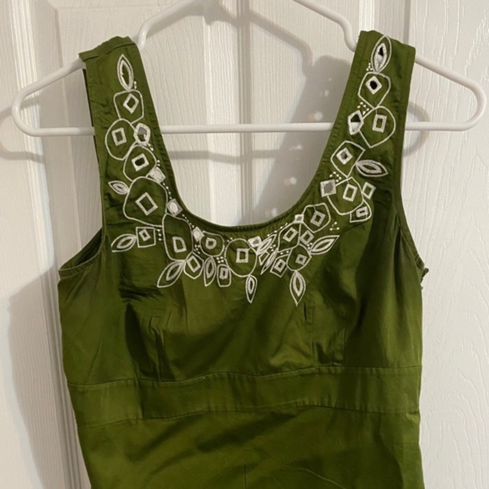 Loft | Green Embroidered Tank Top